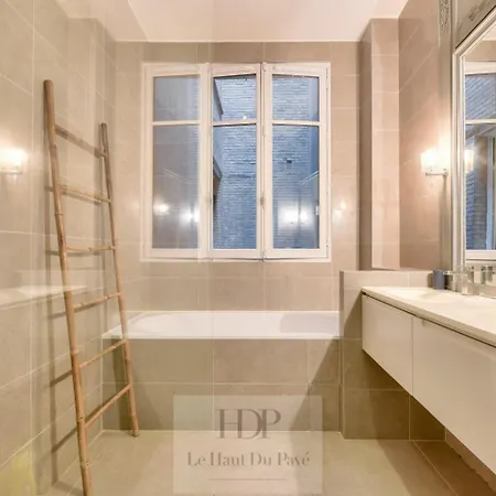 Wagram, 214m2, 4 Chambres, Balcon Appartement Paris